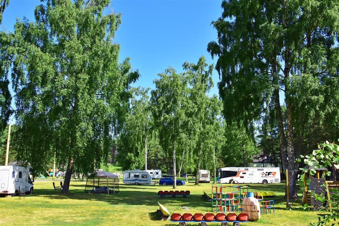 Camping Vaivari Jurmala Hotel Bagian luar foto